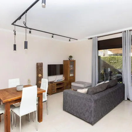 Port Verona By Interhome